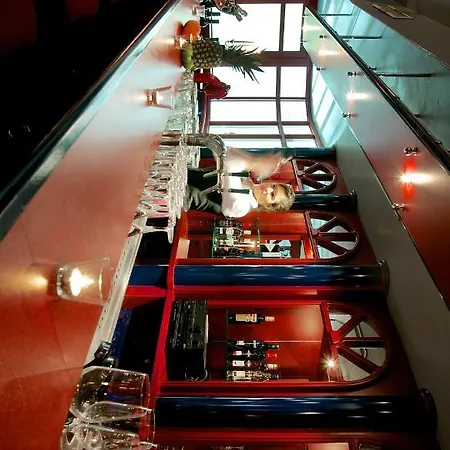 Ringhotel Hohe Wacht Otel