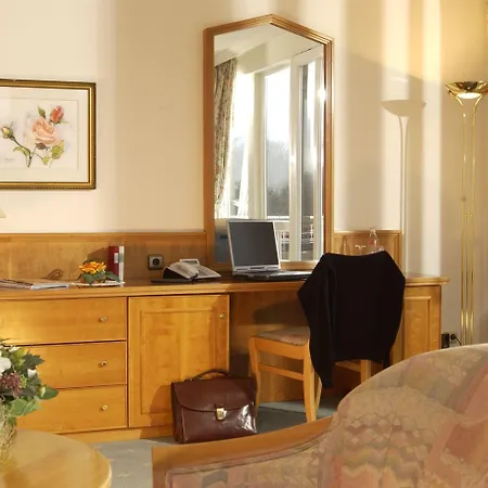 Ringhotel Hohe Wacht Otel