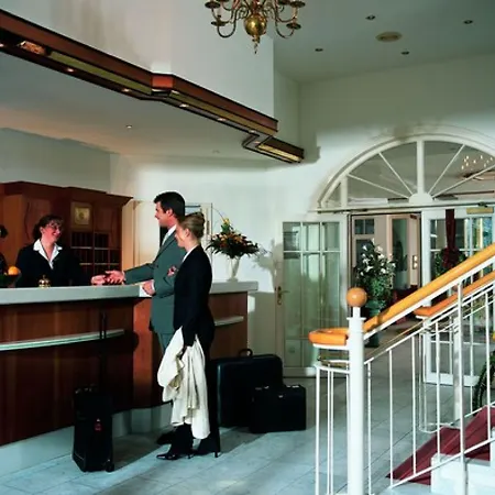 Ringhotel Hohe Wacht 4*