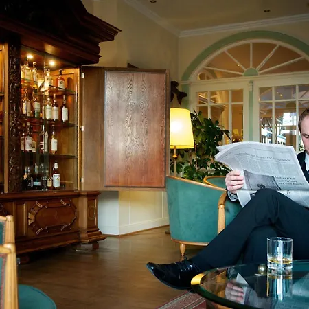 Ringhotel Hohe Wacht Otel