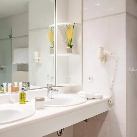 Otel Ringhotel Hohe Wacht