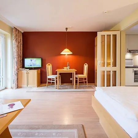 Ringhotel Hohe Wacht מלון 4*