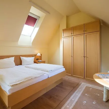 Otel Ringhotel Hohe Wacht