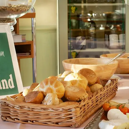 Ringhotel Hohe Wacht Otel