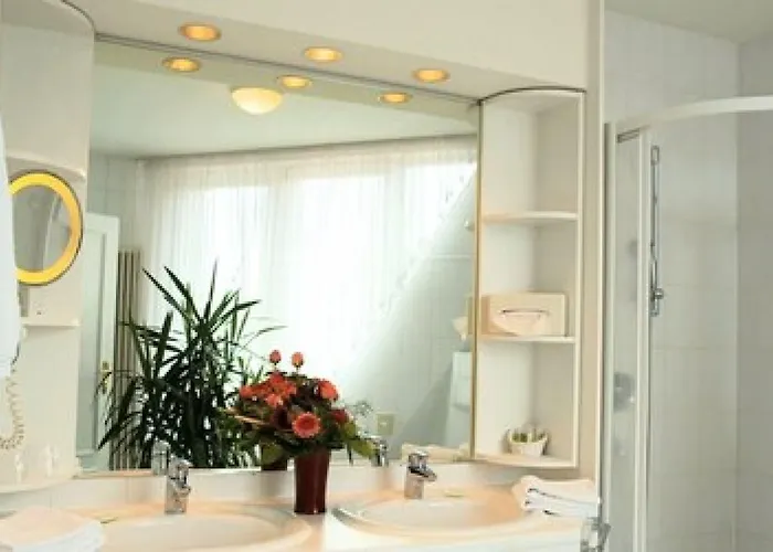 Ringhotel Hohe Wacht 4*